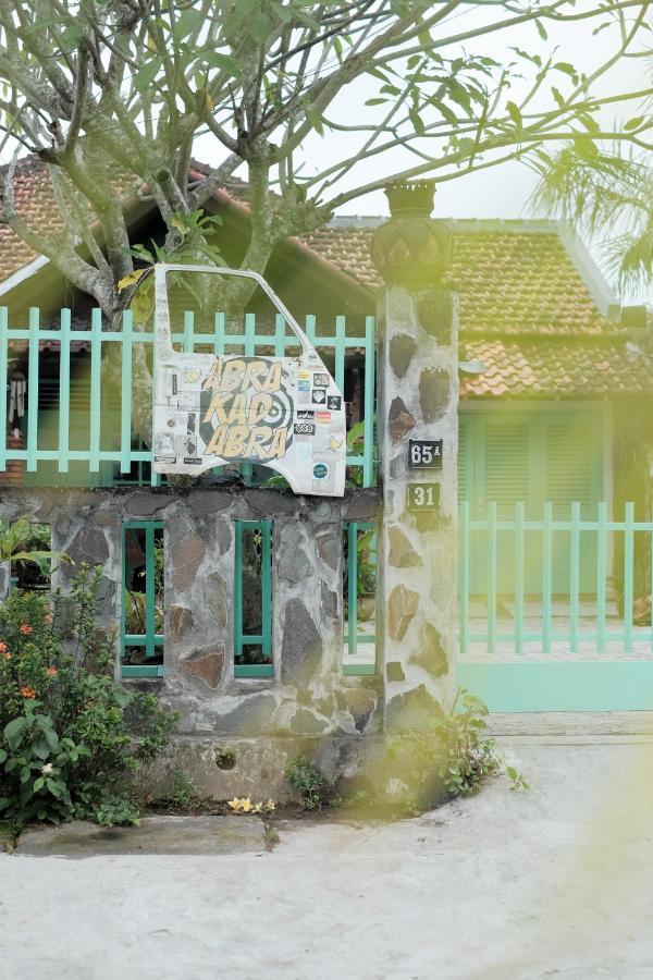 Ferienwohnung Abrakadabra 747 Yogyakarta Exterior foto